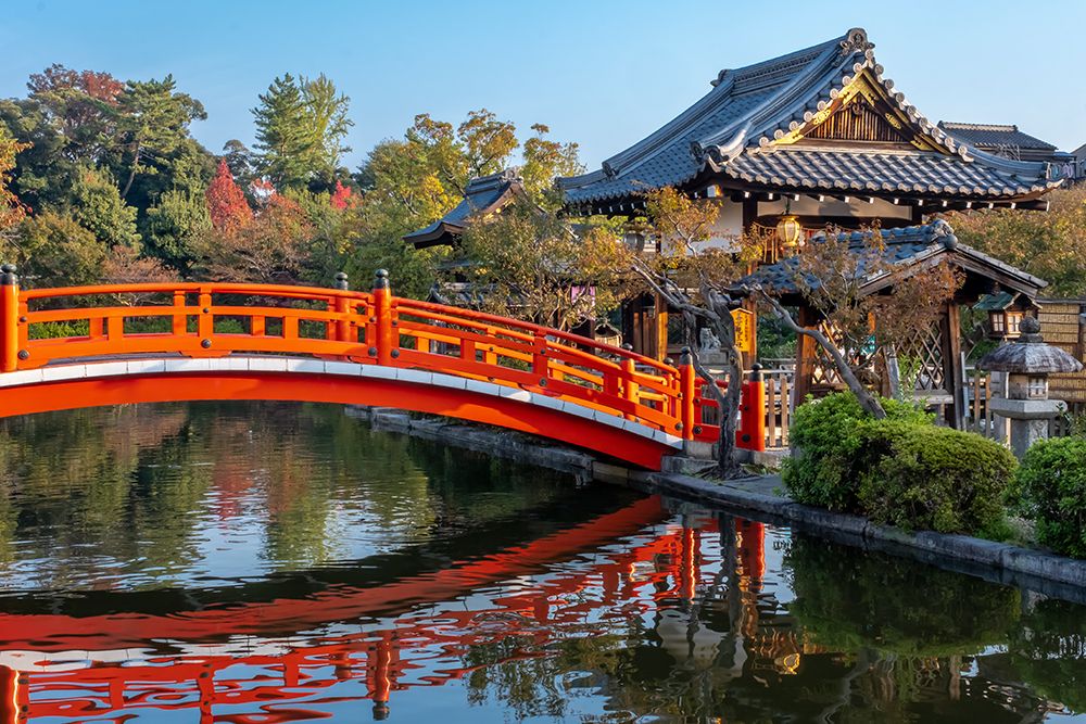 Hosei Bridge and shrine in Shinsenen Garden, Kyoto, Japan